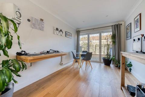 4 bedroom semi-detached house for sale, Thompson Close, Swanton Morley