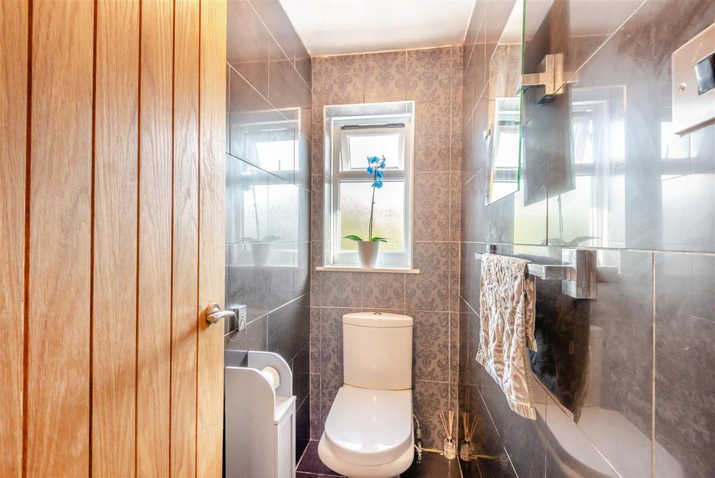 8539228-interior11.jpg
