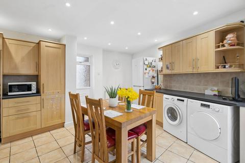 3 bedroom semi-detached bungalow for sale, Stonecroft Avenue, Iver SL0