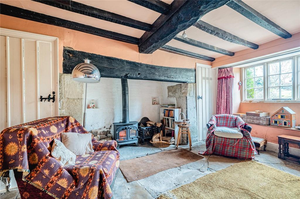Dining Rm With Fire