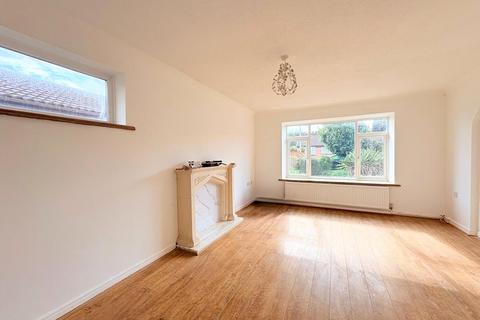 undefined, Laurelbanks, Heswall, Wirral, Merseyside, CH60