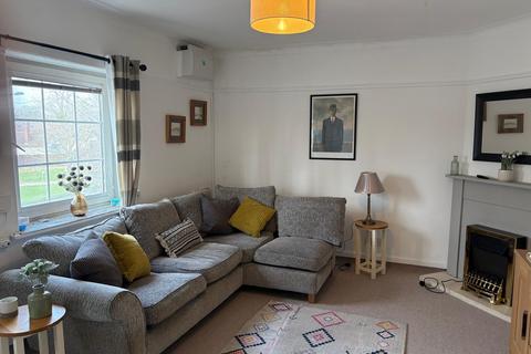 3 bedroom apartment to rent, Wide Lane, Hampshire SO18