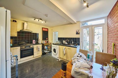undefined, Thorpe Road, London, E7