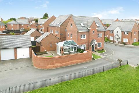4 bedroom detached house for sale, Sunderland Close, Swadlincote DE11