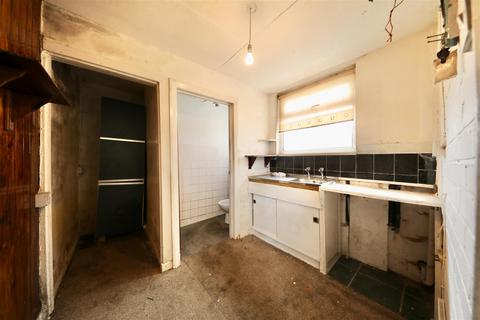 3 bedroom semi-detached house for sale, South Side Villas, Ottringham, Hull