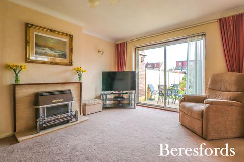 3 bedroom bungalow for sale, Worcester Avenue, Upminster, RM14