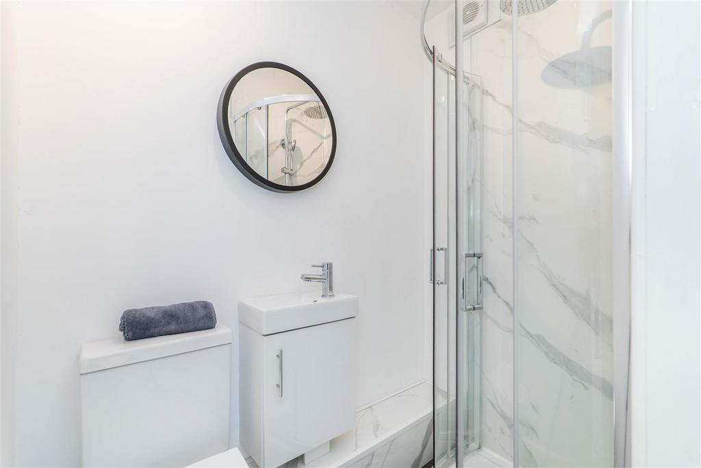 Master Bedroom Ensuite