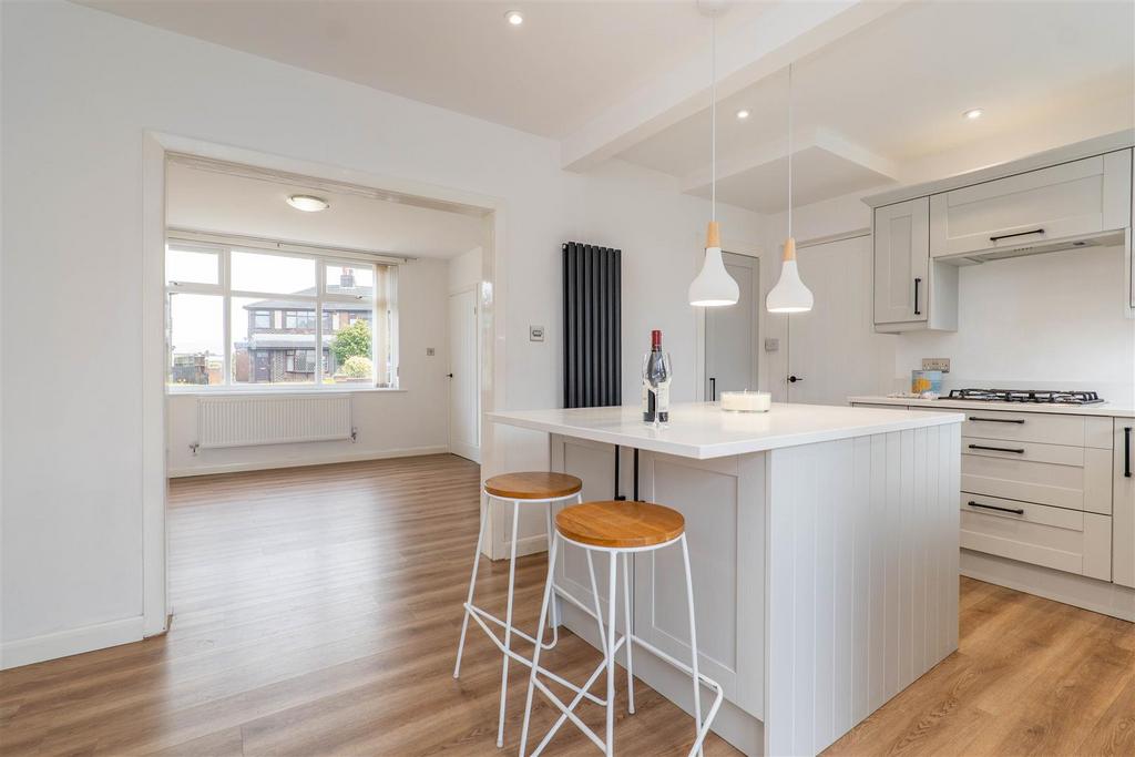 Kitchen/Breakfast Room
