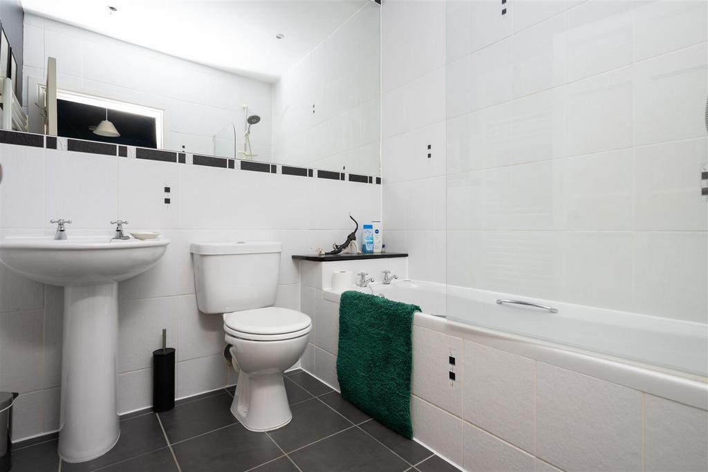 21 Highfield Rd-0048.JPG