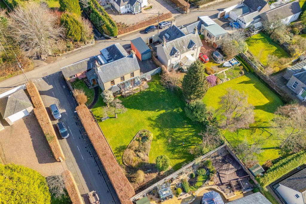 21 Highfield Rd-Drone-0006.jpg
