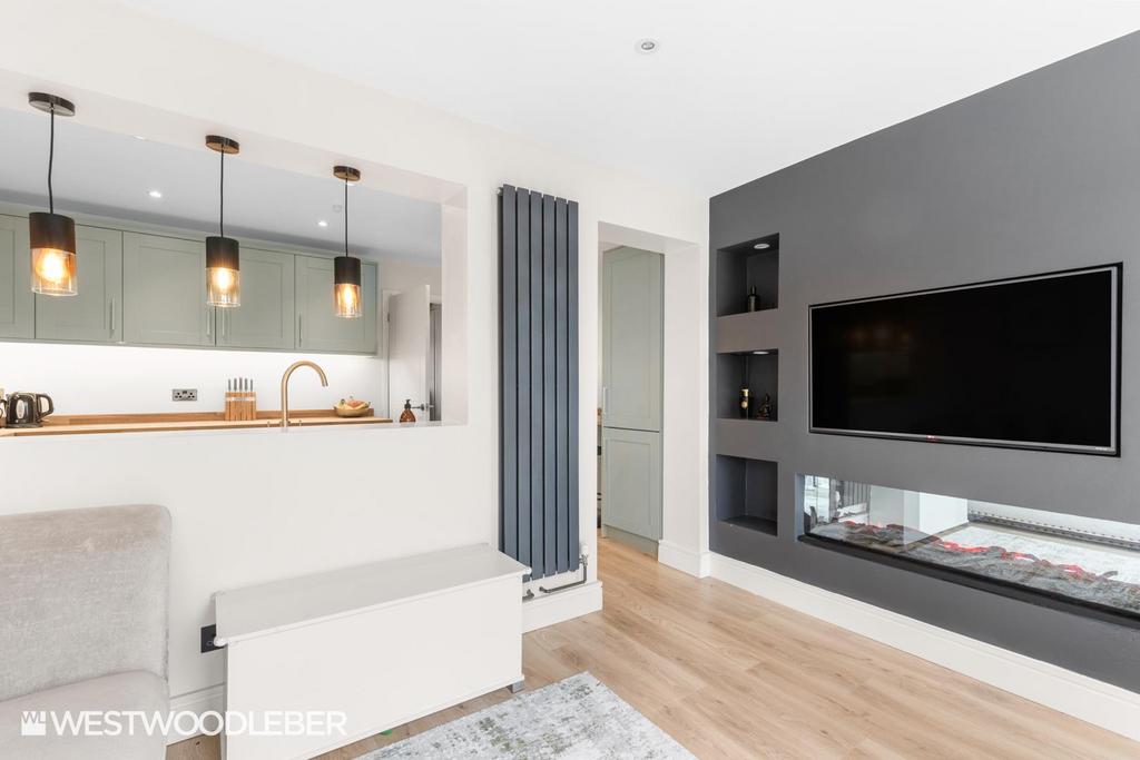 Stoneleigh Drive 30.jpg