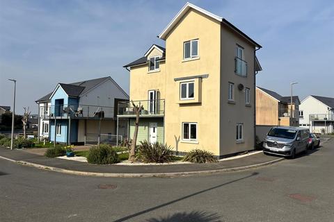 4 bedroom detached house for sale, Cefn Padrig, Llanelli