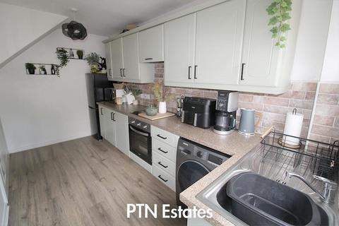 2 bedroom house for sale, Pennine Way, Stourbridge