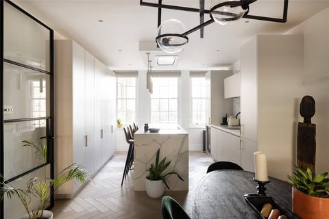 4 bedroom apartment for sale, Queen's Court, London, W2