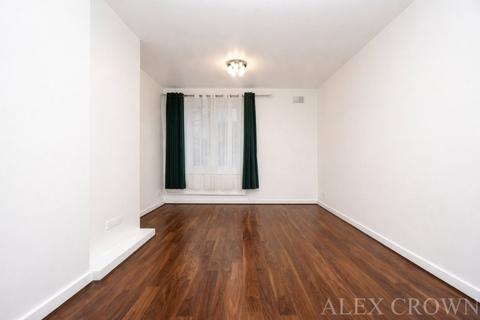 1 bedroom flat to rent, Barnfield close, Crouch Hill