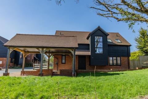 undefined, Standen Street, Iden Green