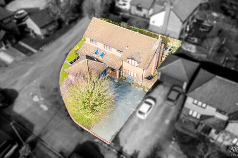 4 bedroom detached house for sale, Ashgrove Court, Oakwood, Derby, DE21 2LH