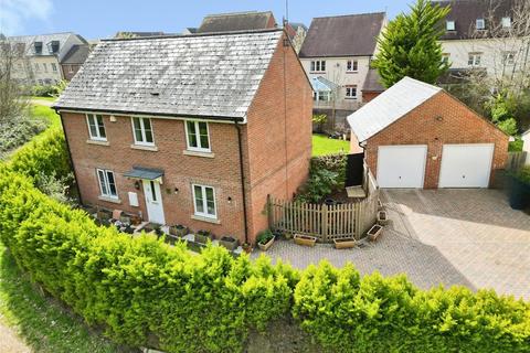 4 bedroom detached house for sale, The Robins, Berkshire RG12