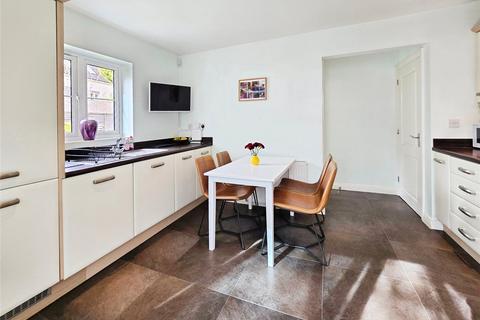 4 bedroom detached house for sale, The Robins, Berkshire RG12