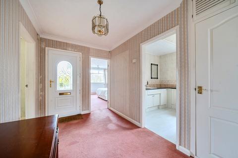2 bedroom detached bungalow for sale, Sudbury Close, Lincoln, Lincolnshire, LN6
