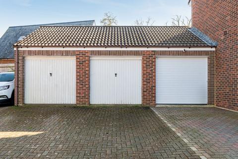 3 bedroom terraced house for sale, Coachways, Andover, SP10 2SJ