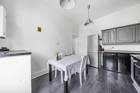2 bedroom flat to rent, Lilford Road, London, SE5