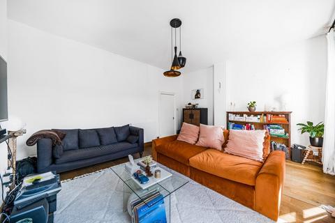 2 bedroom flat to rent, Lilford Road, London, SE5
