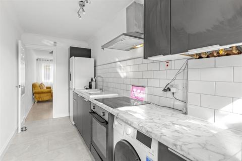 undefined, Clearbrook Close, High Wycombe HP13