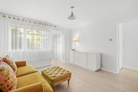 undefined, Clearbrook Close, High Wycombe HP13