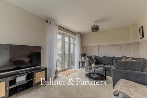 3 bedroom semi-detached house for sale, Golding Way, Stowmarket, Suffolk, IP14