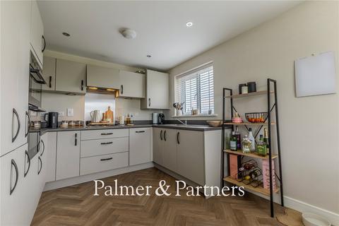 3 bedroom semi-detached house for sale, Golding Way, Stowmarket, Suffolk, IP14