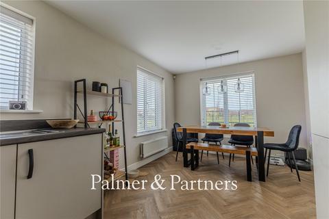 3 bedroom semi-detached house for sale, Golding Way, Stowmarket, Suffolk, IP14
