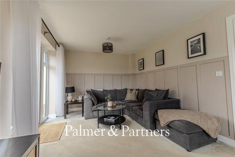 3 bedroom semi-detached house for sale, Golding Way, Stowmarket, Suffolk, IP14