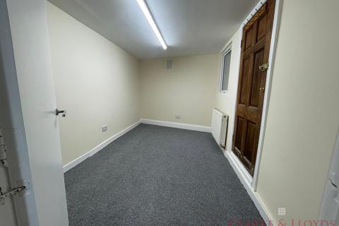 undefined, London E14