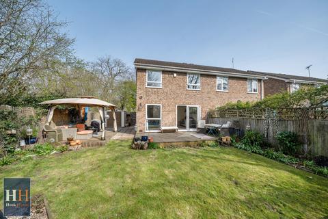 3 bedroom semi-detached house for sale, Durnsford Avenue, Fleet GU52