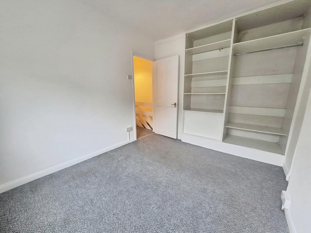 4e6837a1-bedroom 20
