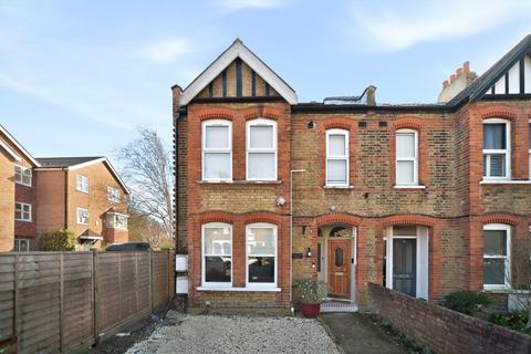 2 bedroom maisonette for sale, Lawrence Road, London W5