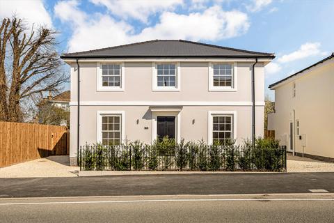 4 bedroom detached house for sale, London Road, Cheltenham, Gloucestershire GL52
