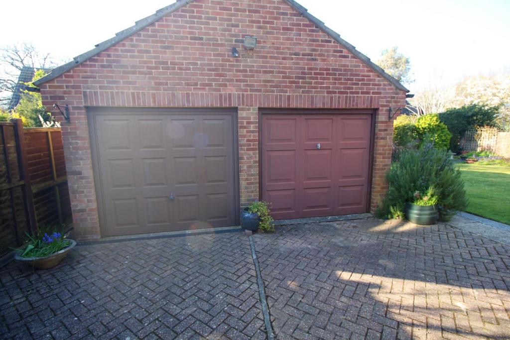Garage.JPG