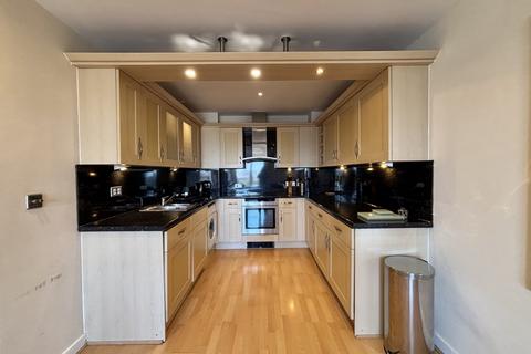 2 bedroom apartment for sale, Sovereign Point, 31 The Quays, M50