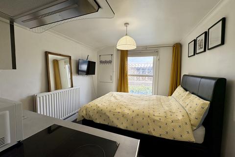 undefined, Sunninghill Road, London, SE13