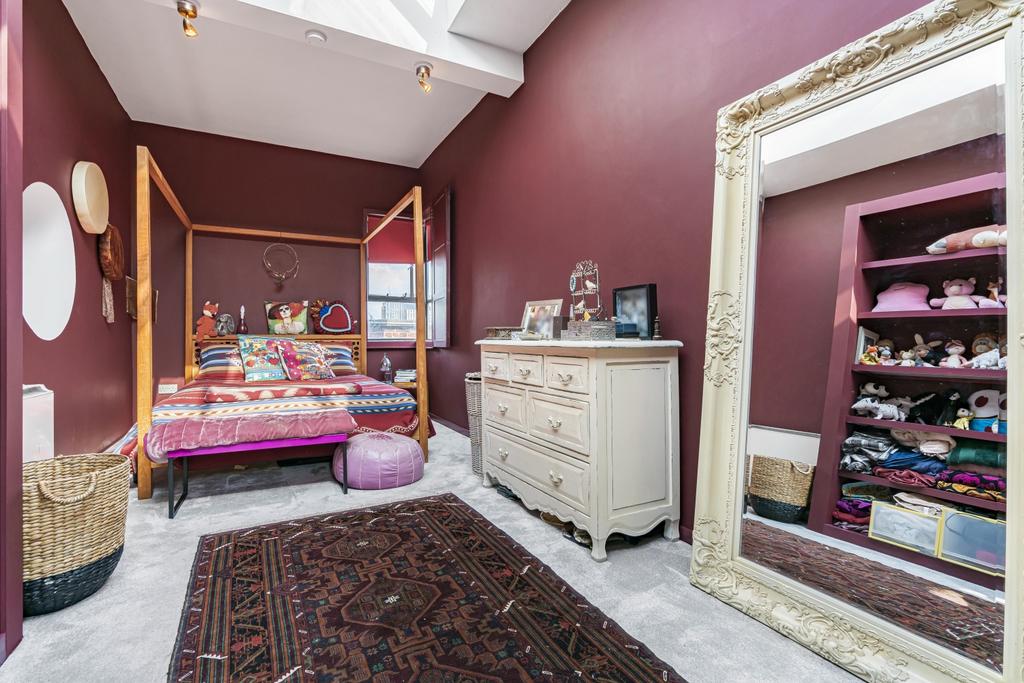 Master bedroom 1