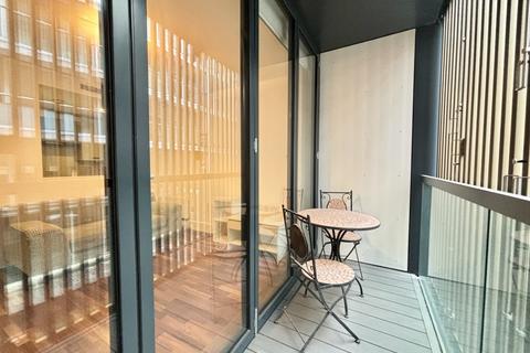 1 bedroom apartment for sale, Burton Place, Castlefield, Manchester