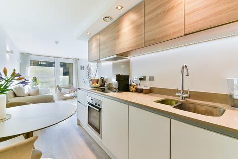 1 bedroom flat for sale, Station Road, Edgware, HA8