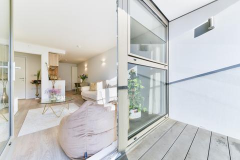 1 bedroom flat for sale, Station Road, Edgware, HA8