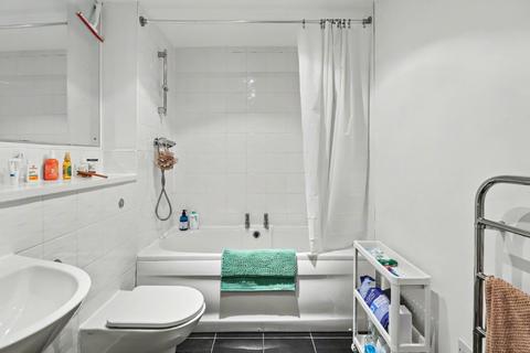 2 bedroom apartment for sale, Macintosh Mills, Cambridge Street, Manchester