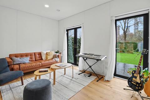 undefined, Senior Lane, Salford, M3 7FE