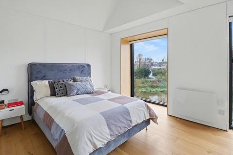 undefined, Senior Lane, Salford, M3 7FE