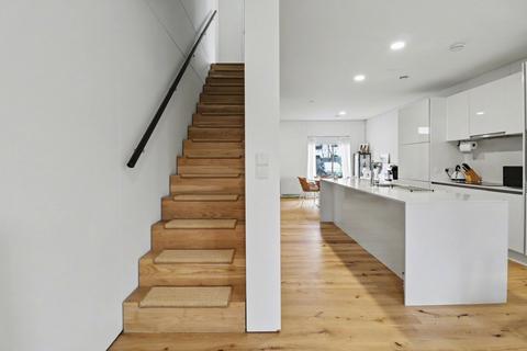 undefined, Senior Lane, Salford, M3 7FE