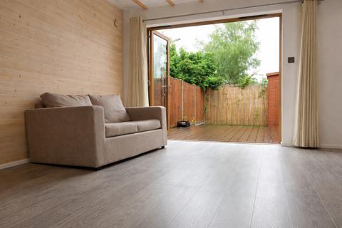 undefined, Gurner Avenue, Salford, M5 3WP
